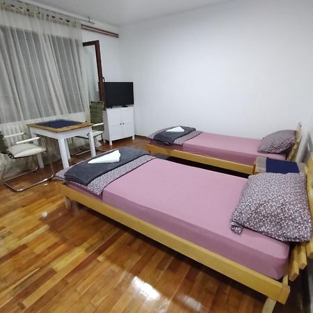 Apartmán Stan Sremska Mitrovica Exteriér fotografie